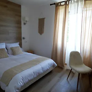 2* Bed and breakfast Les Hauts De Malirat