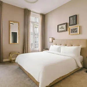 Le Frochot Pigalle, Sonder By Marriott Bonvoy 3* París